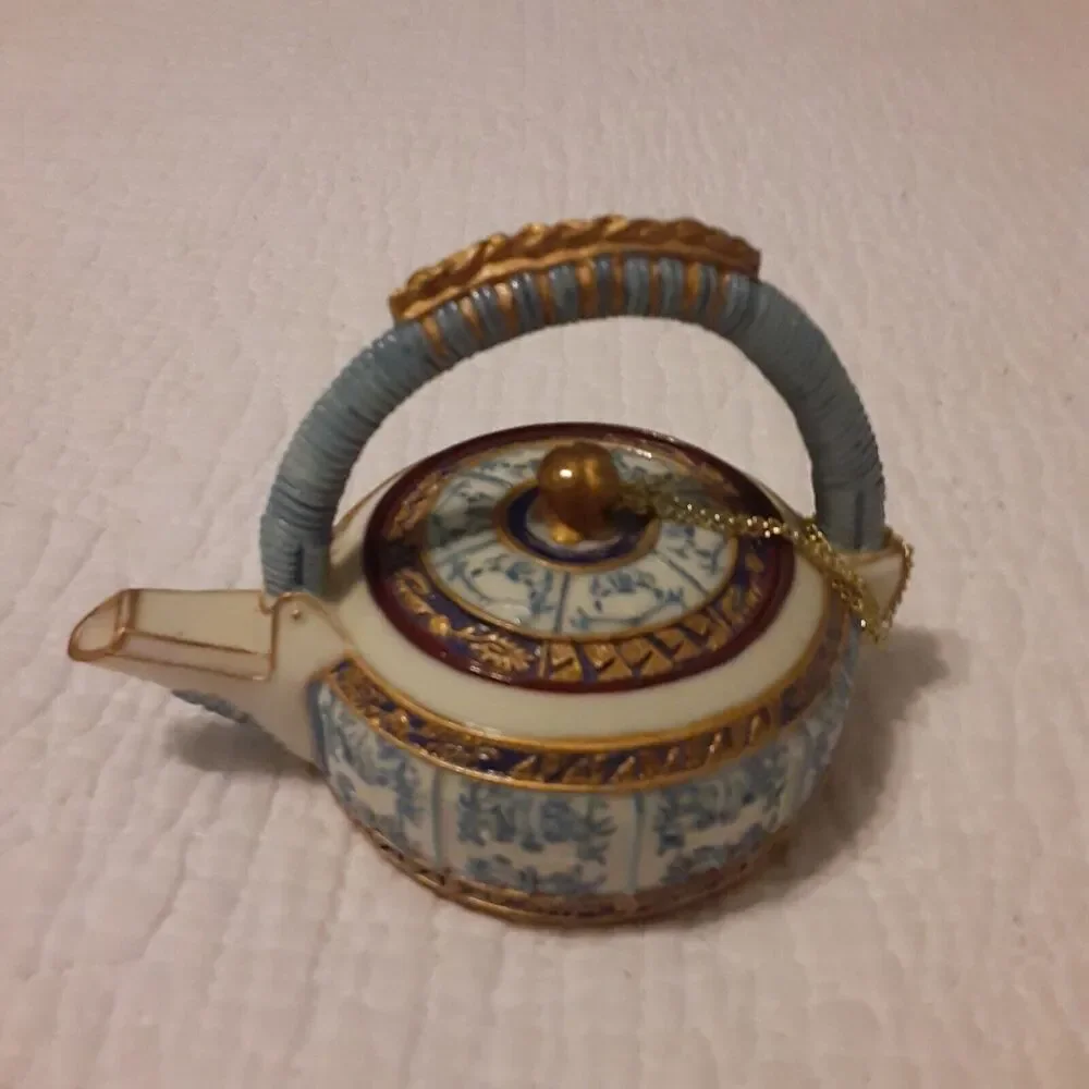 Vintage Nina Miniature Faux Tea Pot Handpainted